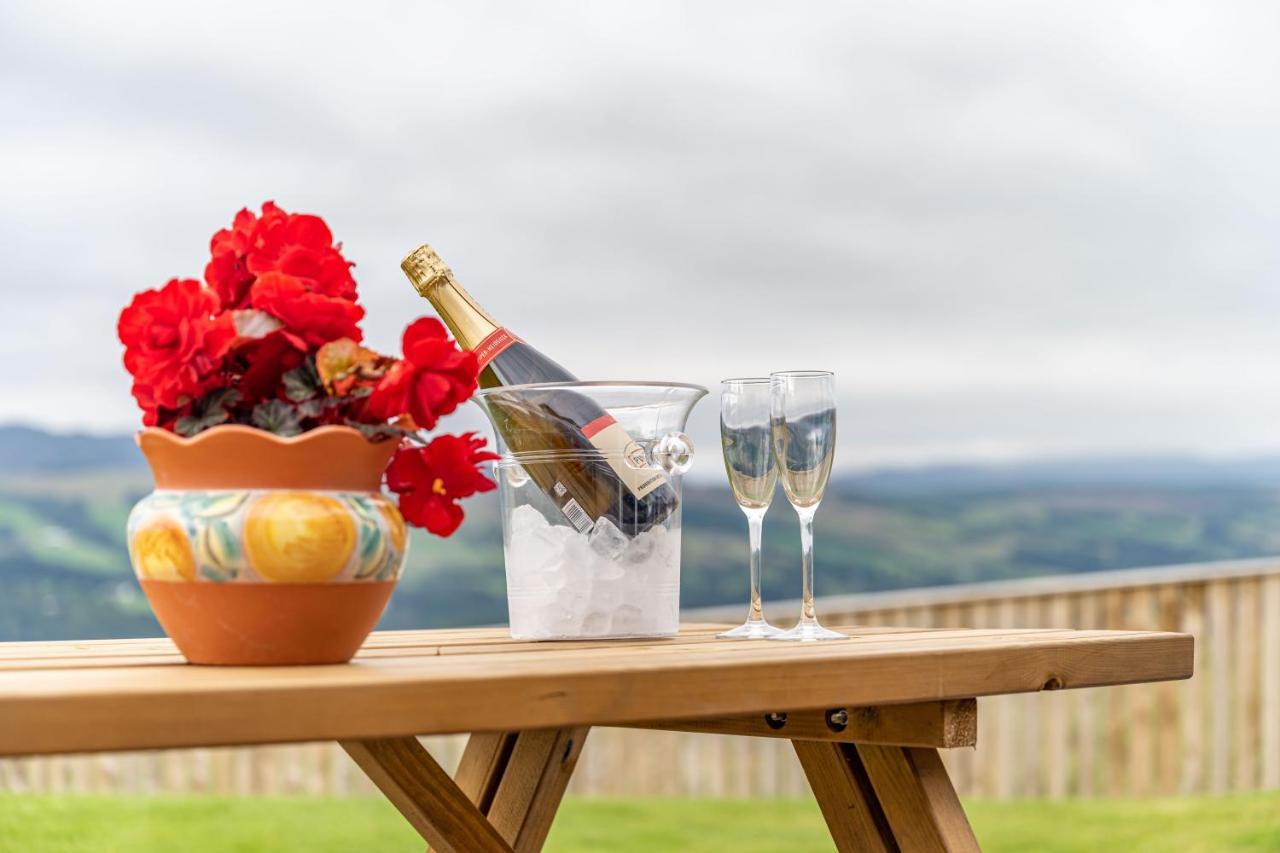 The Annexe, Luxury Property With Hot Tub At Pitilie Pods Aberfeldy Exterior foto